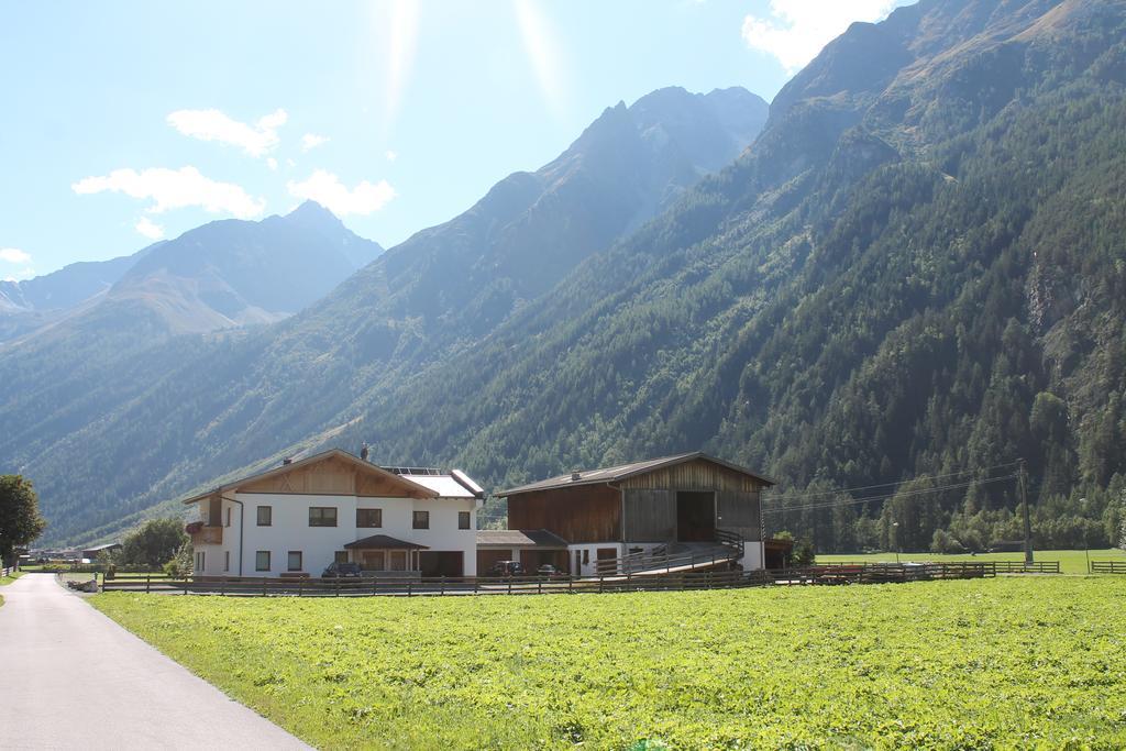 Ferienwohnung Landhaus Zell Längenfeld Exterior foto